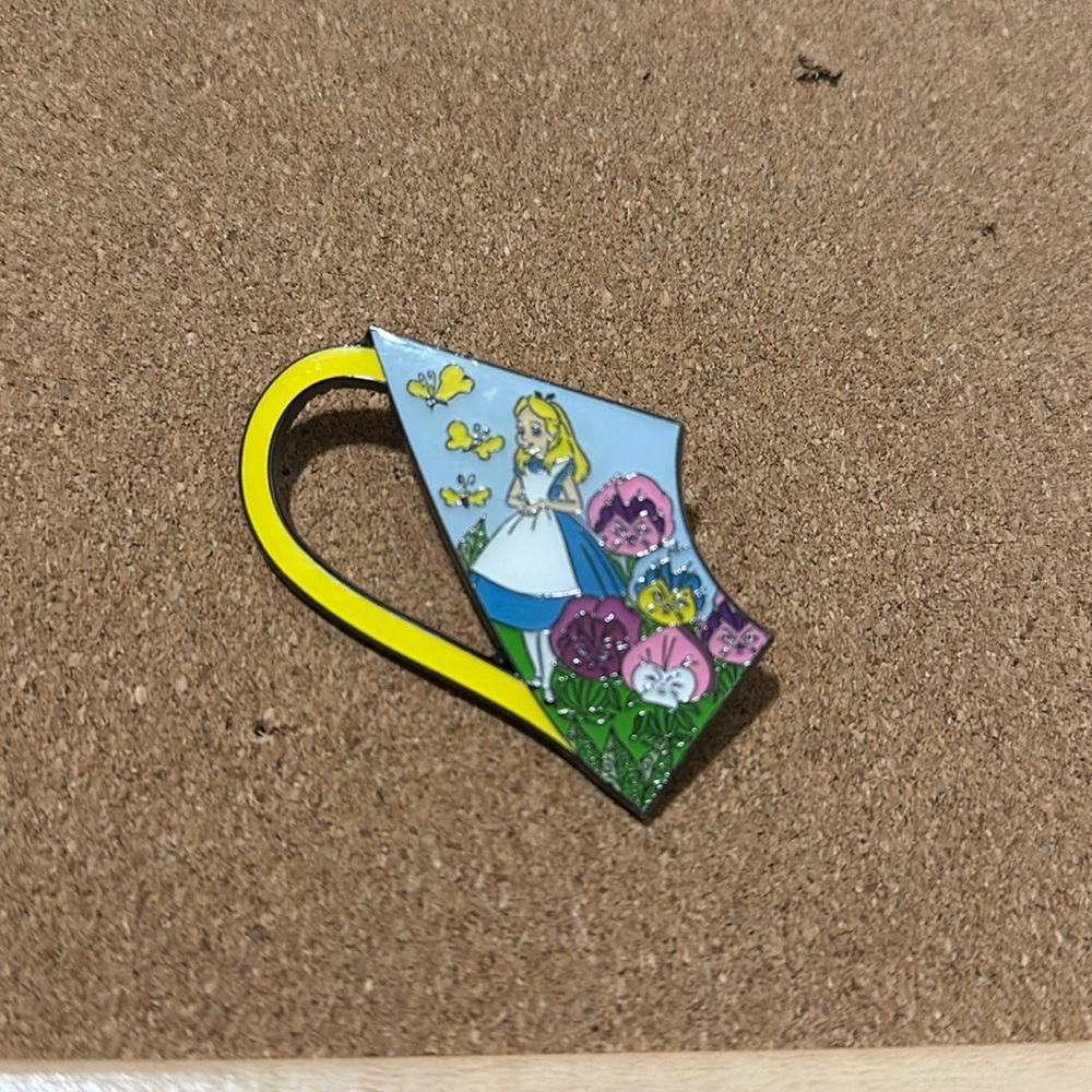 Loungefly Alice in Wonderland Teacup Blind Box Enamel Pin handle with Alice